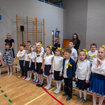 Zdjęcie nr 32 - Wspólny śpiew uczniów klas pierwszych.jpg
