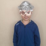 Staś wykonał maskę pirata_.jpg