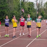 13. Dzieczęta gotowe do startu na 600 m.jpg