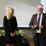 49. Dyrektor Szkoły Pani Bożena olanta Chodyniecka dziękuje Panu Urbańskiemu..JPG