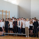 zdjęcie 13 - Uczniowie klas ósmych podczas ślubowania.jpg