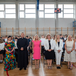 Zdjęcie 1 - Dyrekcja SP11 wraz z zaproszonymi gośćmi.jpg