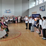 24. Artyści prezentują ostatnie kwestie przedstawienia.JPG