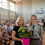 Podziękowania pani dyrektor złożone przez przedstawicieli harcerzy .jpg