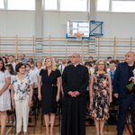 Dyrekcja szkoły_ przedstawiciele Rady Rodziców i zaproszeni goście.jpg