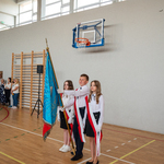 Wprowadzenie  sztandaru szkoły..jpg