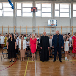Dyrekcja szkoły podstawowej numer 11 z gośćmi.jpg