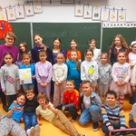 20. Klasa 1d po pasowaniu.jpg