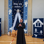 Zdjęcie nr 4 - Ks. Prałat Roman Balunowski Proboszcz Parafii Świętej Rodziny składa bożonarodzeniowe życzenia_.jpg