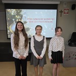 Uczestniczki konkursu Eliza z kl.6B_ Małgosia i Lidia z kl.5C.jpeg