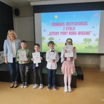Zdjęcie 6. Laureaci konkursu recytatorskiego z klas 2-3 z organizatorką.jpg