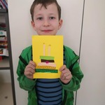 Wiktor wykonał pięną laurkę dla siostry.jpg