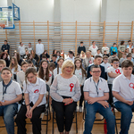 Zdjęcie nr 21. Kadra pedagogiczna i uczniowie SP.11 podziwiają grę aktorską i przygotowanie akademii.jpg