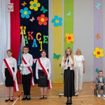 Zdjęcie nr 9. Pani Beata Otapowicz składa podziękowania w imieniu Rady Rodziców SP11..jpg