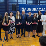 Laureaci medalu Diligentiae – za pilność wraz z Prezydentem Białegostoku Tadeuszem Truskolaskim..jpg